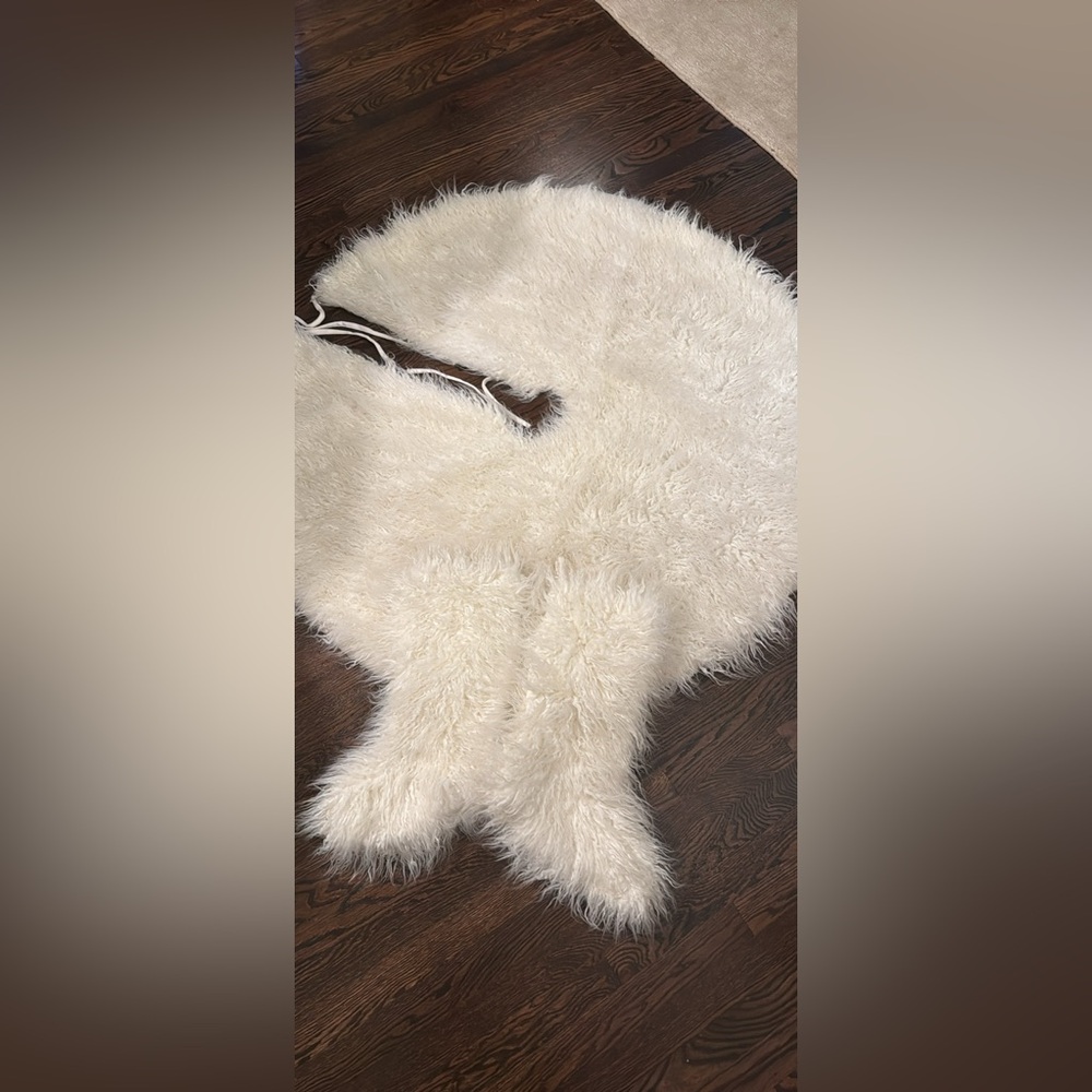 Christmas Tree Skirt & 2 Stockings